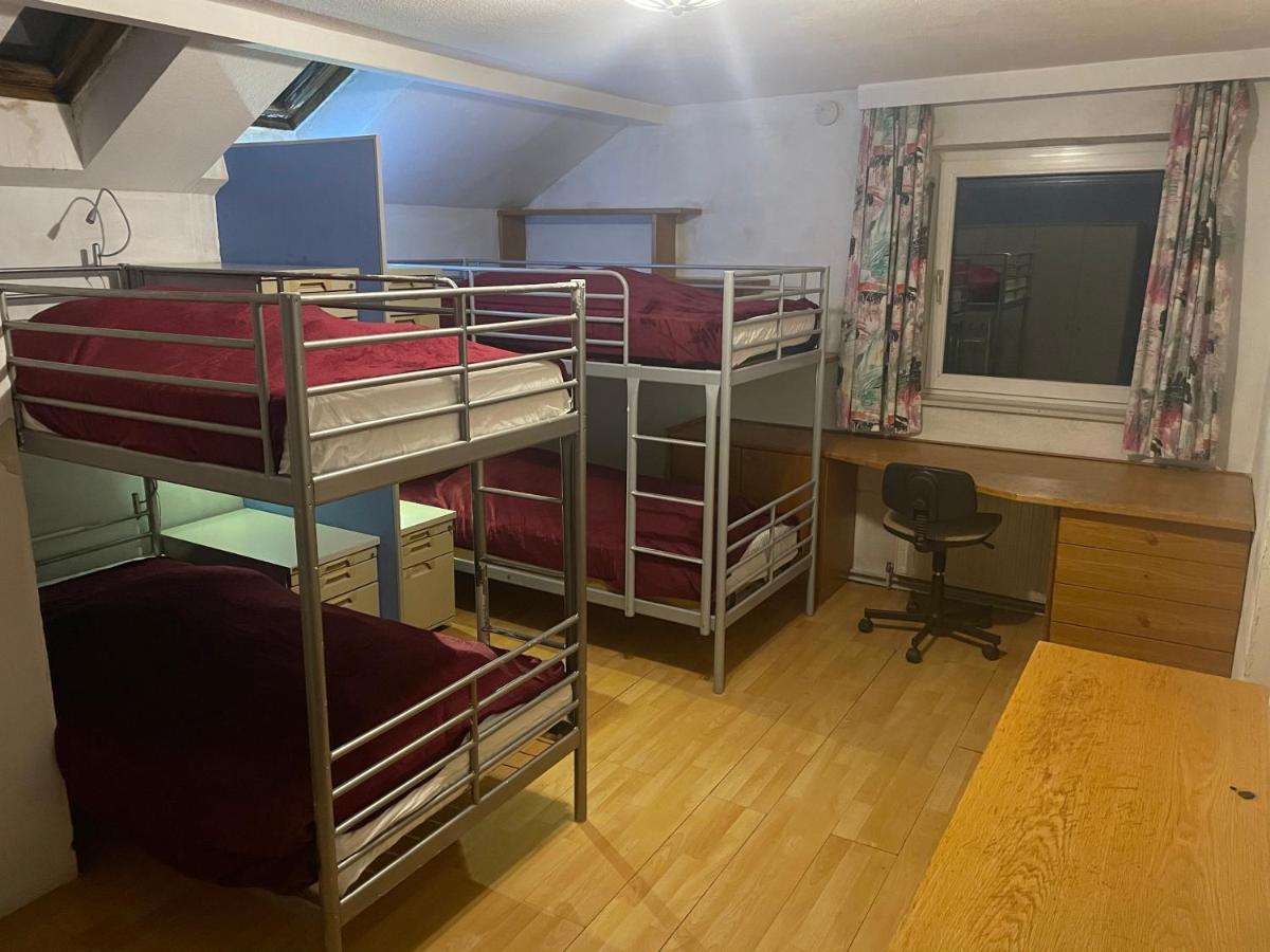 פורקרסדורף Suburb Hostel מראה חיצוני תמונה