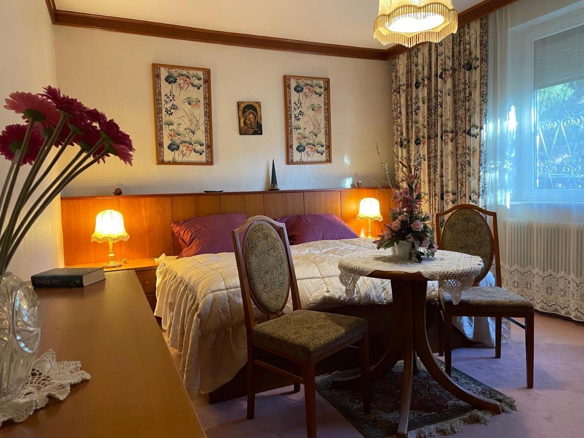 פורקרסדורף Suburb Hostel מראה חיצוני תמונה
