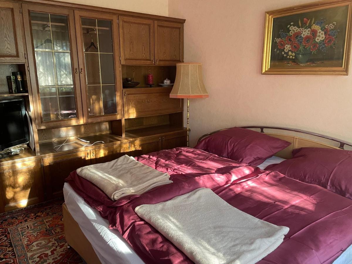 פורקרסדורף Suburb Hostel מראה חיצוני תמונה