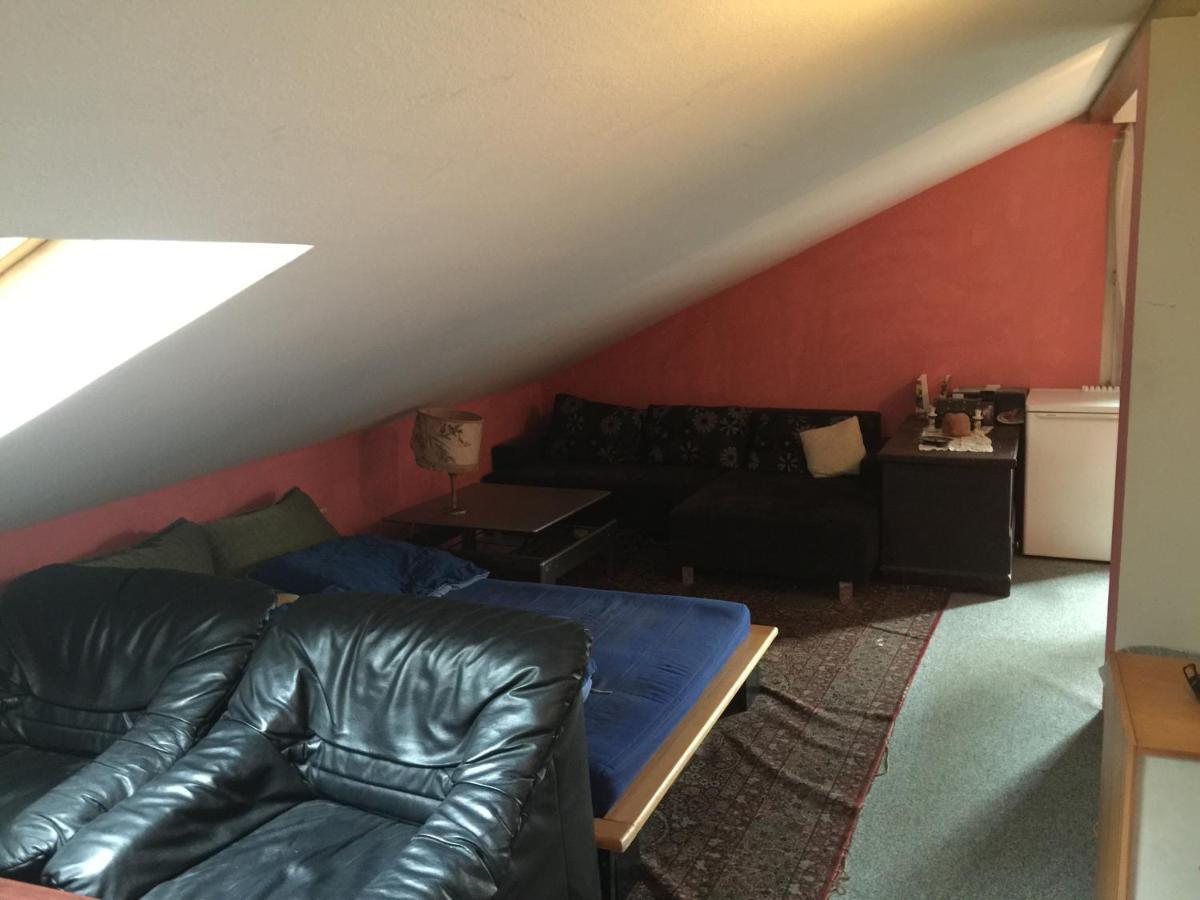 פורקרסדורף Suburb Hostel מראה חיצוני תמונה